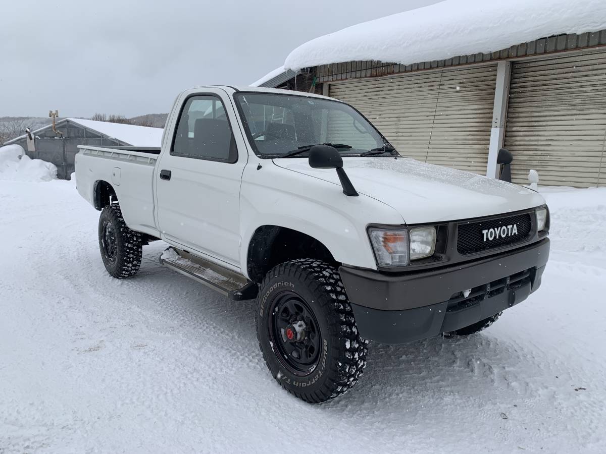 トヨタ　H14年　ハイラックス　3.0 デラックス　シングルキャブ　ディーゼル　5MT 4WD 全塗装　北海道石狩市