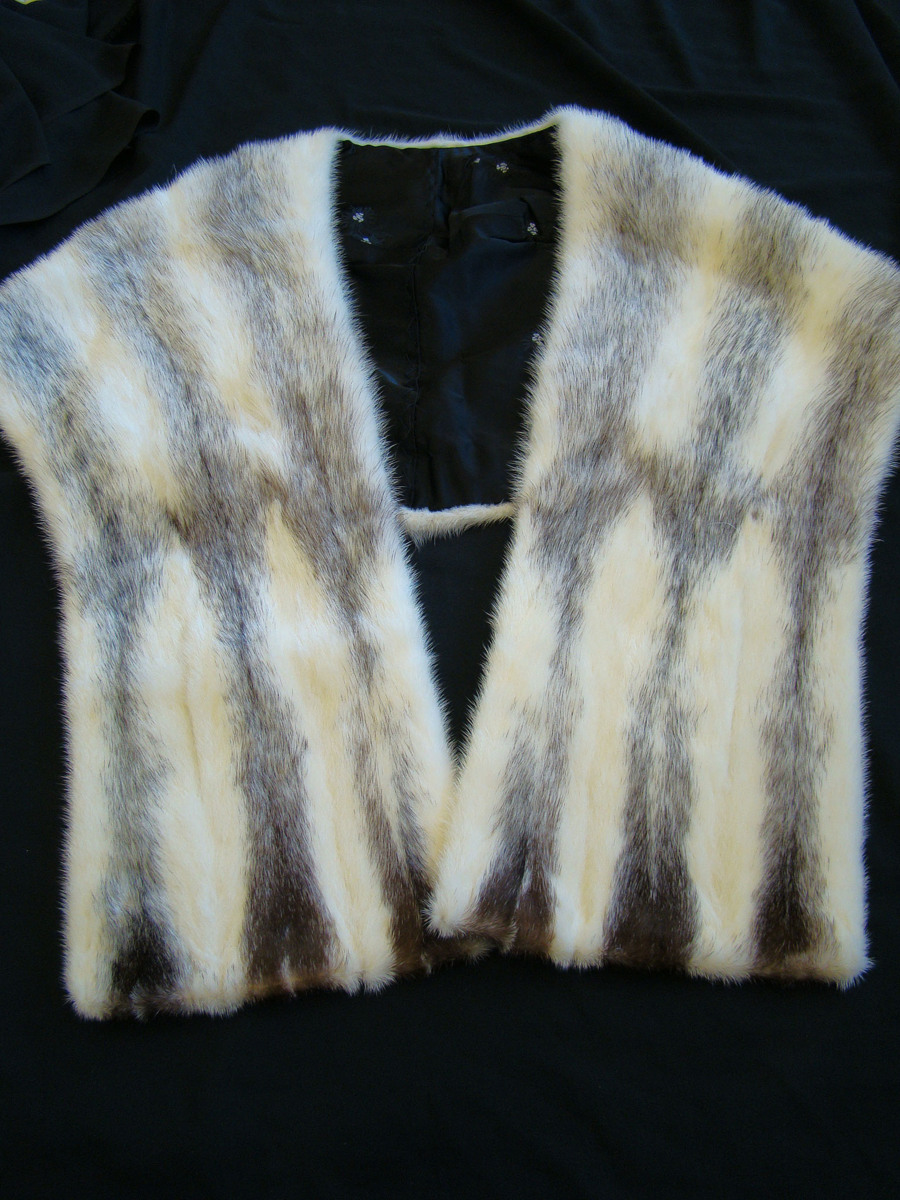最新作，爆買い 時代屋 超大判 クロスミンク ショール 天然 毛皮 Aｓ365(振袖)｜売買されたオークション情報、yahooの商品情報をアーカイブ公開 - オークファン 振袖