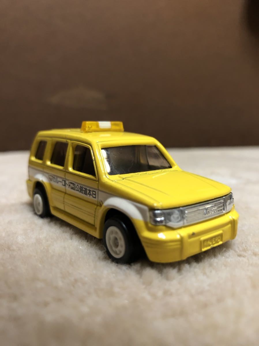 トミカ　三菱パジェロ 道路パトロールカー　日本製 1992年トミカ 三菱パジェロ 日本道路公団パトロールカーmade in japan