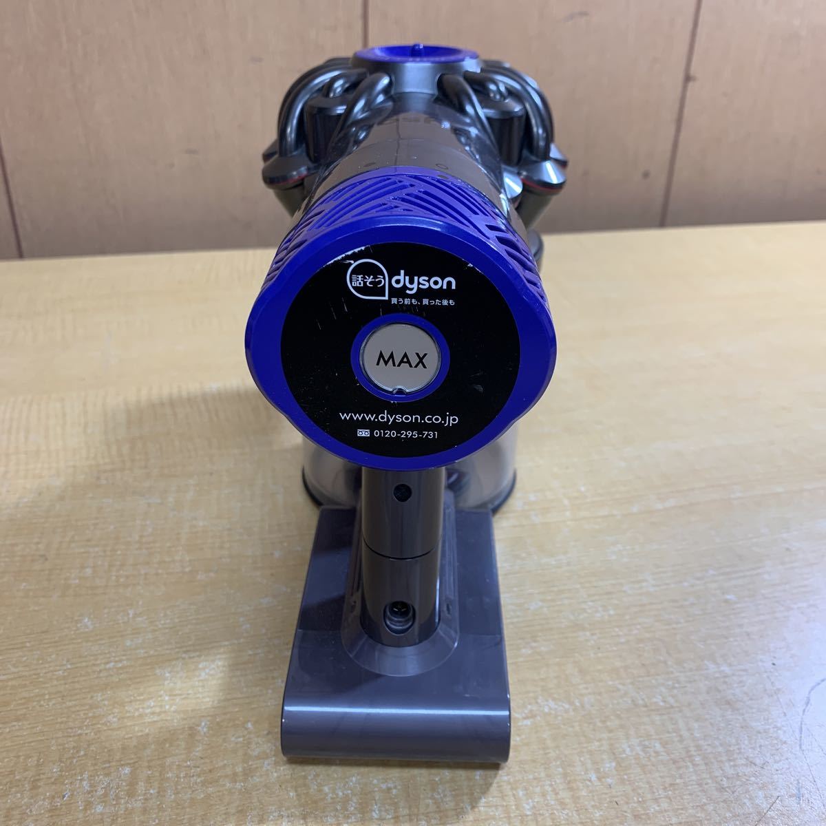岩 M○ Dyson ダイソン V6 fluffy origin コードレスクリーナー サイクロン式掃除機 充電器+ブラケット付き Dyson fluffy dyson &frasl; Fluffyの公式商品情報｜美容・化粧品情報は Fluffy+