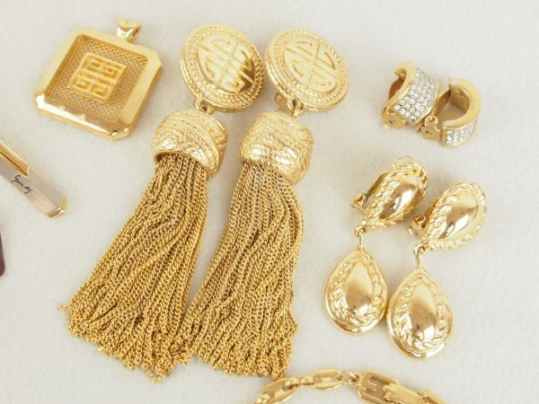 GIVENCHY ネックレス ジバンシー ストーン 0 ブローチ GIVENCHY