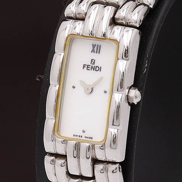 【稼働品】FENDI 660L バングル レディース腕時計 ホワイト文字盤 QZ フェンディ 1円 660L FENDI QZ レディース 稼働 白文字盤 オロロジ