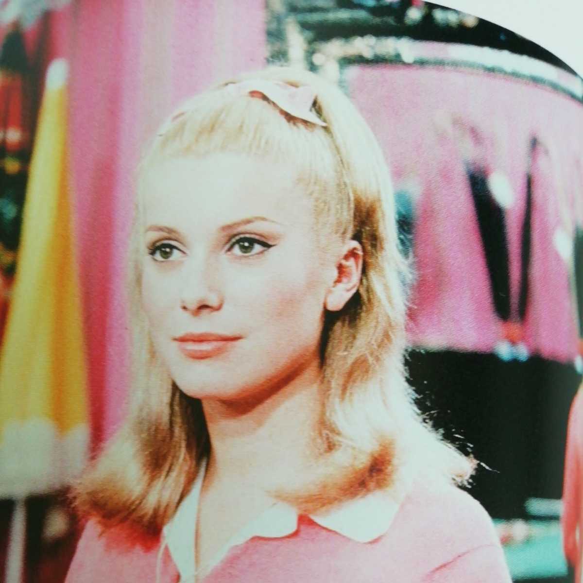 世紀の美人女優 カトリーヌ ドヌーブ 写真集 定価1870円 か行 売買されたオークション情報 Yahooの商品情報をアーカイブ公開 オークファン Aucfan Com