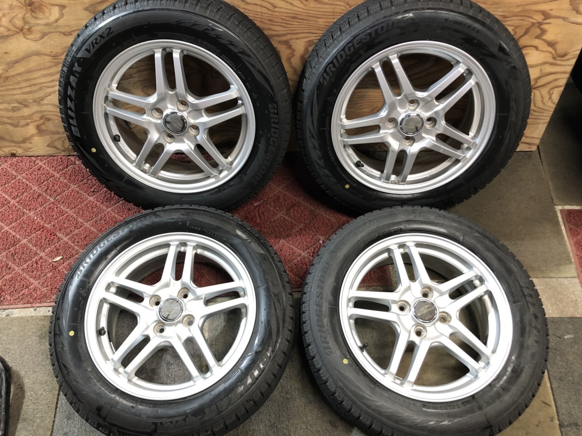 最安値，限定SALE J6F1413 185/60R15 84Q 4本価格 BRIDGESTONE BLIZZAK VRX2 冬 アルミ 2019年 バリ溝 15&times;6J 4穴 アクア インサイト フィット(スタッドレスタイヤ)｜売買されたオークション情報、yahooの商品情報をアーカイ 4穴
