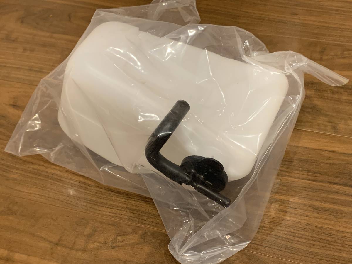 【トヨタ純正品】【新品】 JZX100系 リザーブタンク　マークⅡ チェイサー クレスタ　前期用　サブタンク　マーク２　ラジエター