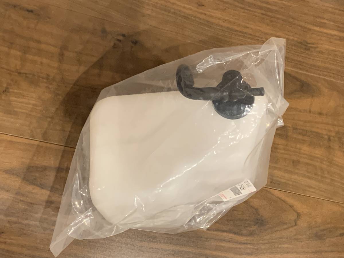 【トヨタ純正品】【新品】 JZX100系 リザーブタンク　マークⅡ チェイサー クレスタ　前期用　サブタンク　マーク２　ラジエター