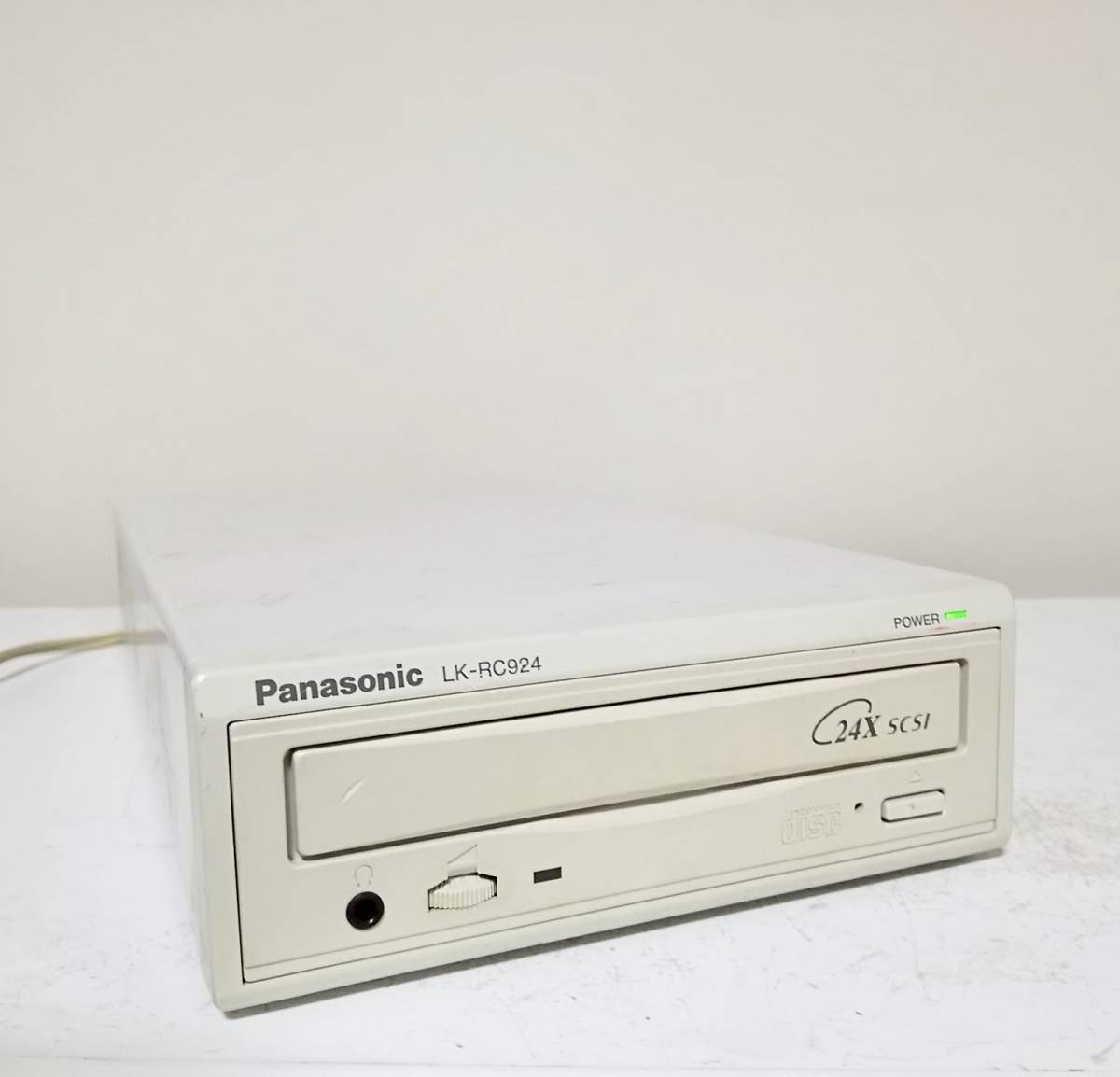 激安大特価，定番 Panasonic CD-ROM DRIVE ドライブ LK-RC924 E-mu E4シリーズ 読み込み可能(外付けCD-R/RWドライブ)｜売買されたオークション情報、yahooの商品情報をアーカイブ公開 - オークファン 外付けCD-R/RWドライブ