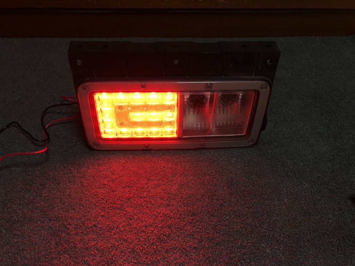 日野 0 17プロフィア LED 純正 テールランプ 17レンジャー プロフィア