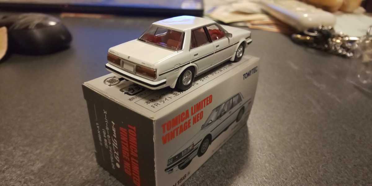 トミカリミテッドビンテージネオ トヨタクレスタ LV-N156 ミニカー