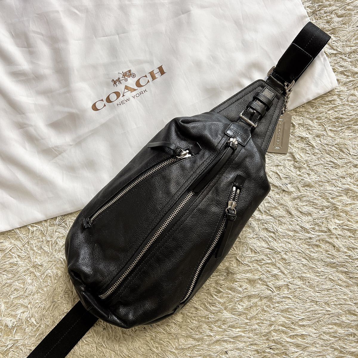 送料無料，人気SALE 1円スタート コーチ COACH ショルダーバッグ トンプソン 70360 ボディバック ブラック レザー かばん メンズ ブランド 黒(ボディバッグ)｜売買されたオークション情報、yahooの商品情報をアーカ ボディバッグ