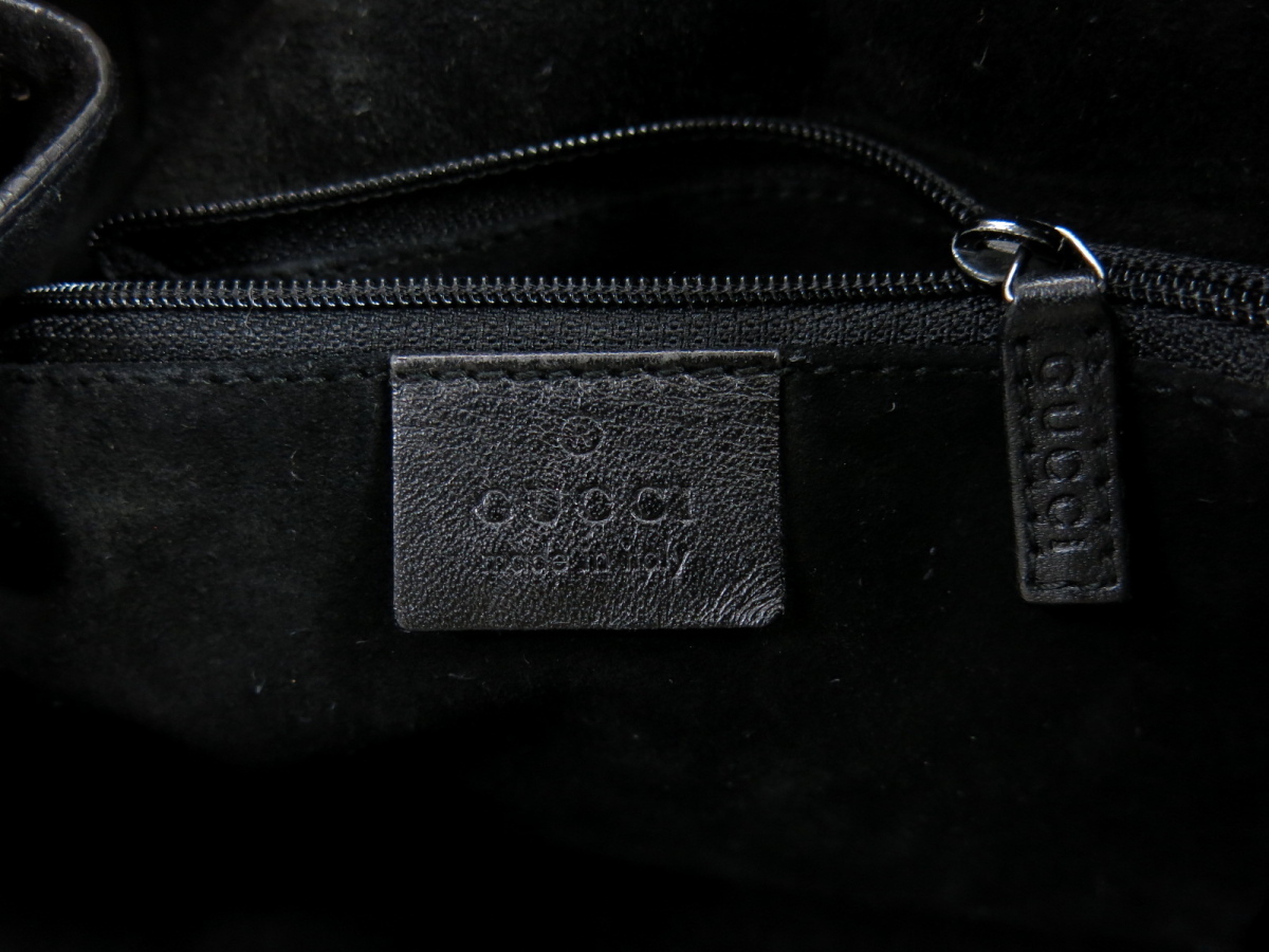 ○美品○GUCCI グッチ○スエード カーフ レザー 本革○巾着型 プラスチック