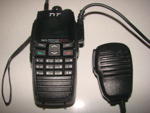 【高品質，品質保証】 デジタル無線機 TYT 144/430ＭＨ帯 珍品 ＤＭーＵＶＦ10 SP/マイク付き(ハンディ)｜売買されたオークション情報、yahooの商品情報をアーカイブ公開 - オークファン ハンディ