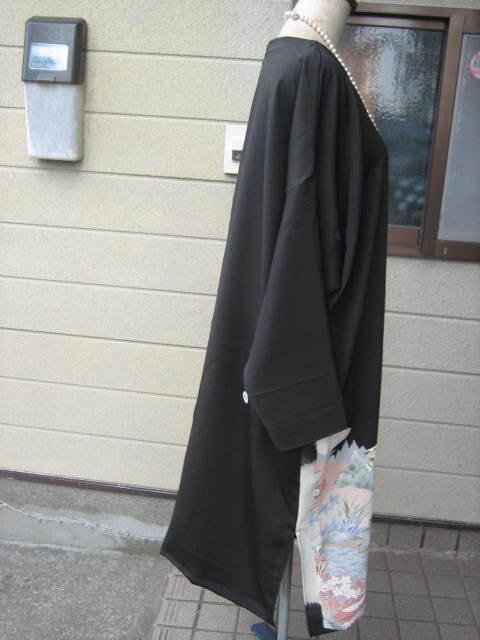 黒留袖 着物リメイク | 紋付 ショート丈羽織 ロングスカート 豪華花柄 着物 和洋折衷 化繊 洗える ドレス ワンピース リメイク 松 四季花束