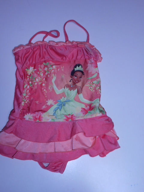 かわいい ワンピース水着１00 コストコ 100 95 104cm 売買されたオークション情報 Yahooの商品情報をアーカイブ公開 オークファン Aucfan Com