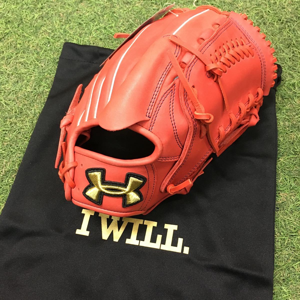 爆買い，人気 WR214-D64 UNDER ARMOUR アンダーアーマー グローブ 硬式用 右投げ ピッチャー用 野球 スポーツ 展示品 グローブ(投手用)｜売買されたオークション情報、yahooの商品情報をアーカイブ公開 - オーク 大人用