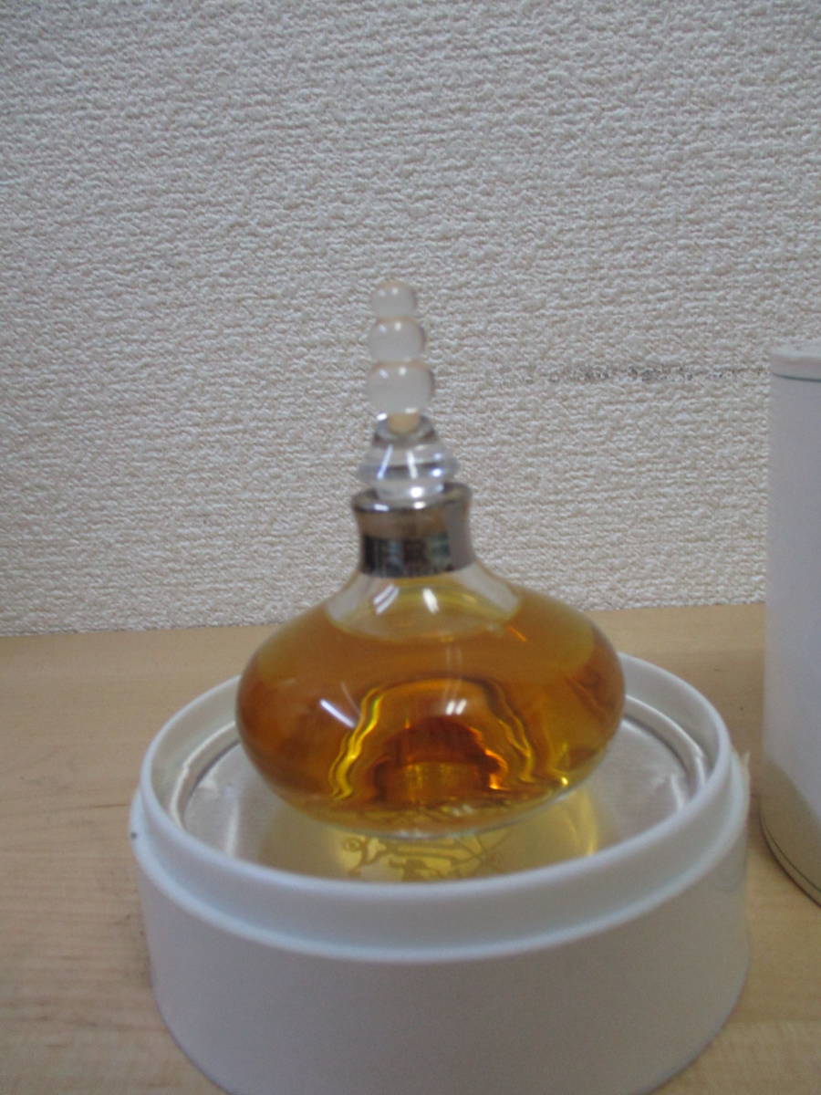★★　送料無料　アムアージュ　世界一高価な香水　未使用品　３０ｍｌ　ＥＤＴ　★★