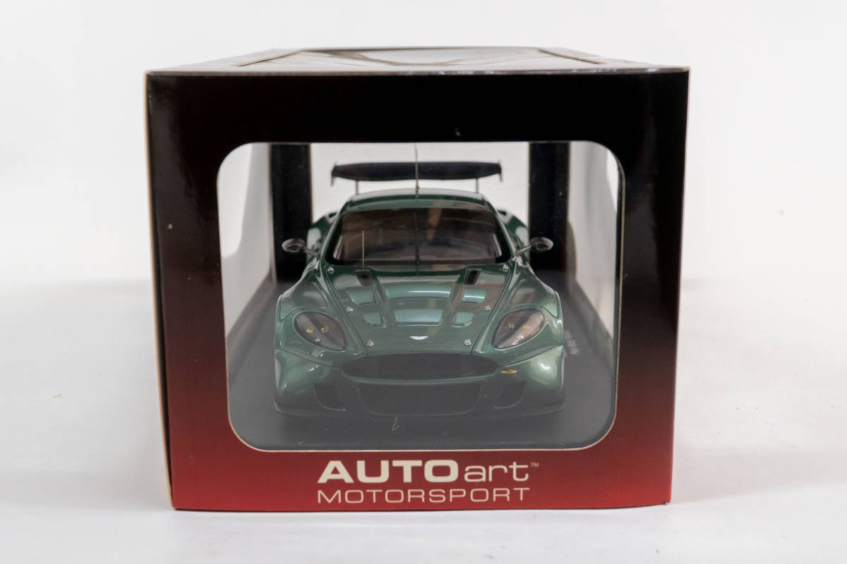 Martin Aston DBR9 1⁄18 Plain Body Version AUTOart | - 1:18 Diecast