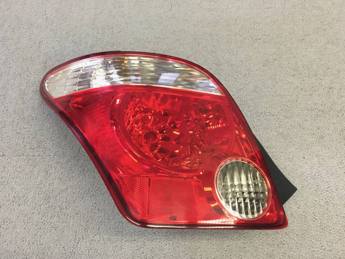 トヨタ イスト NCP60 前期 純正オプション クリアテールランプ 08538