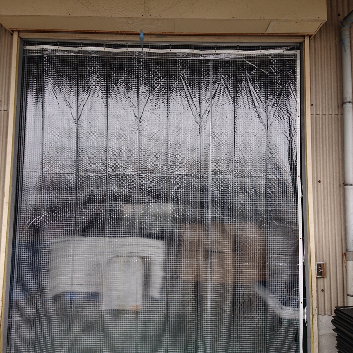 0 55 カーポート 糸入り ビニール カーテン オーダー 車庫 塗装 ブース 間仕切り 雪 暖房 防寒 糸入り パーゴラ 厚手 倉庫 工場 ガレージ その他 売買されたオークション情報 Yahooの商品情報をアーカイブ公開 オークファン Aucfan Com