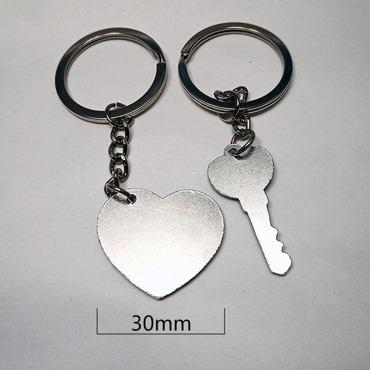 カップル お揃い プレゼント 夫婦 ペアギフト 名入れ 送料無料 木製 キーリング ペア クリスマス 彼氏 キーホルダー 結婚祝い 贈り物 ペア おしゃれ 名前入り 結婚記念日 両親 友達 鍵 小物 名入り ギフト おそろい 木婚式 結婚 新築 祝い