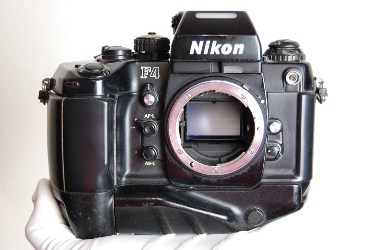 動作未確認・ジャンク Nikon ニコン F4 フィルム カメラ ボディ MB-21
