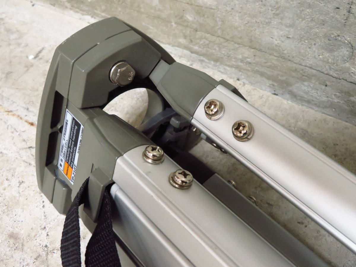 TOPCON トプコン TP-210T 平面頭 良品 クイックロック式 軽量 測量用アルミ三脚 TP‑210TC トプコン（TOPCON）のレベル用三脚を買取いたしました 測量機器 トプコン（TOPCON） 金属製三脚 （平面） TP-210Tの中古 tp－210tの通販