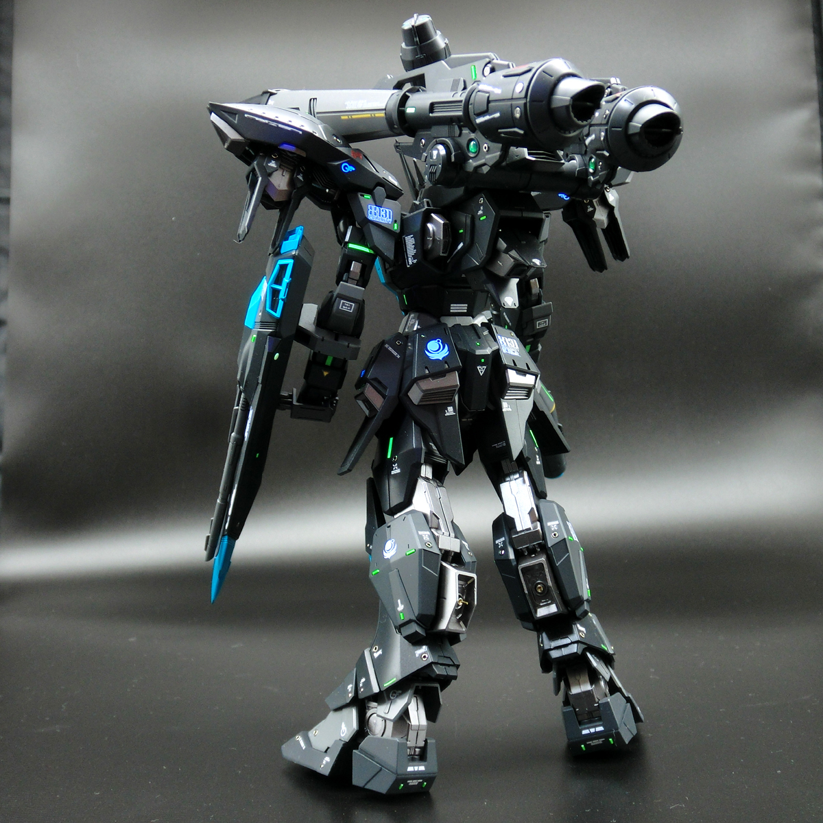 塗装済完成品】フルメカニクス 1/100 GAT-X131 カラミティガンダム