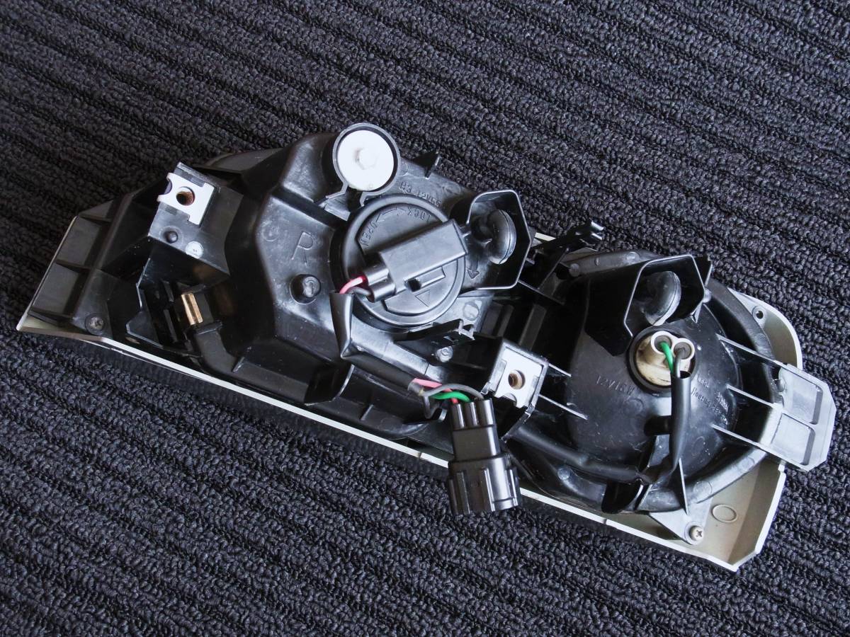 R33 スカイライン 純正 フォグ ランプ ウィンカー 右 ECR33 HR33 中古