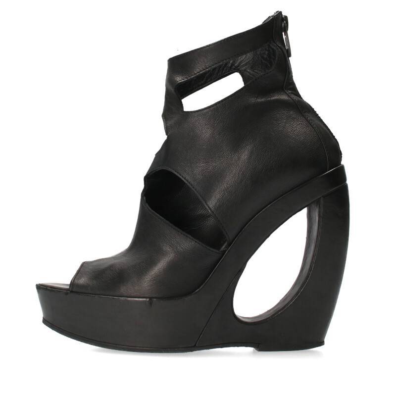  アンドゥムルメステール ANN DEMEULEMEESTER バックジップレザーヒールアップブーツ ブラック 99(女性用)｜売買されたオークション情報、yahooの商品情報をアーカイブ公開 - オークファン 女性用