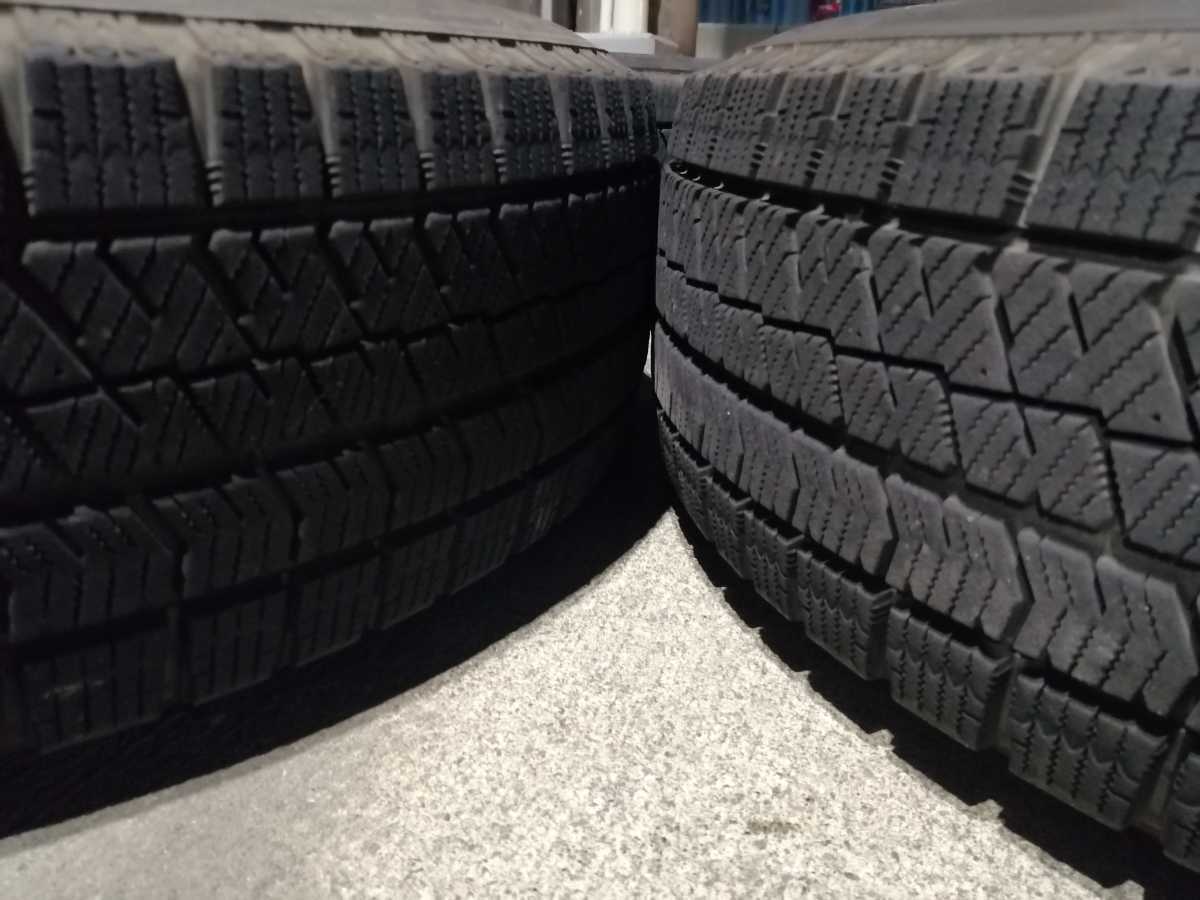 トヨタシエンタ純正スチール鉄チンホイールスタッドレスタイヤ175 