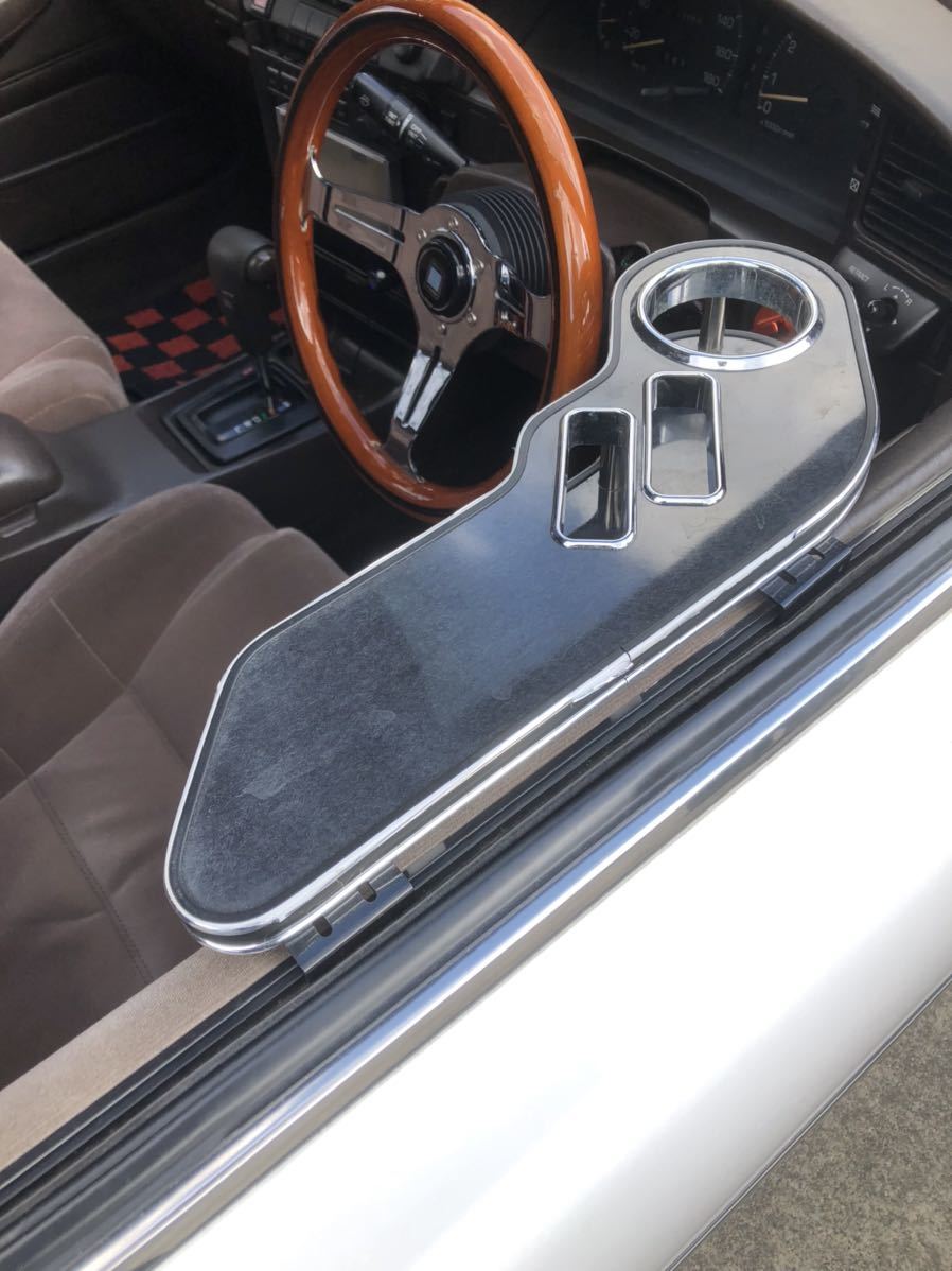 ドリンクホルダー 旧車にいかがでしょうか。gx61 gx71 gx81 y30 