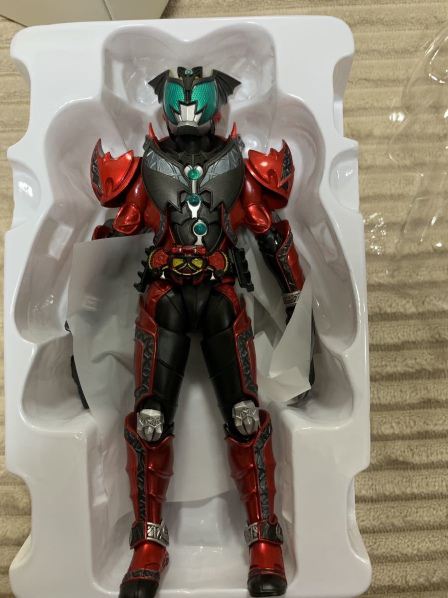 仮面ライダーキバ バンダイ S.H.フィギュアーツ 真骨彫製法 仮面  