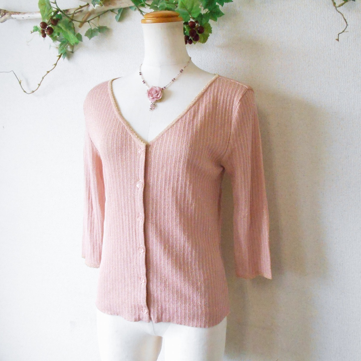 レストローズ LEST ROSE 春夏 向き ゴールド ラメ 入り 薄手 ７分袖 カーディガン 日本製 L\u0027EST ROSE レストローズ 茶 美品中古レストローズ バラ柄フリル長袖カットソー