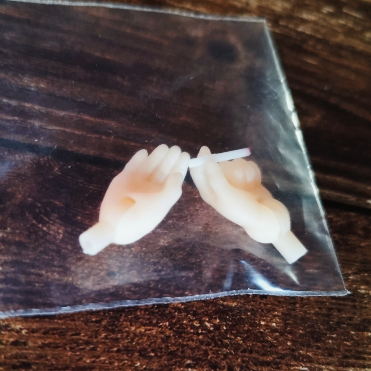 オビツ11用 ハンドパーツ タバコを持つ手 Aタイプ Soylentgreen ソイレントグリーン パーツ 売買されたオークション情報 Yahooの商品情報をアーカイブ公開 オークファン Aucfan Com