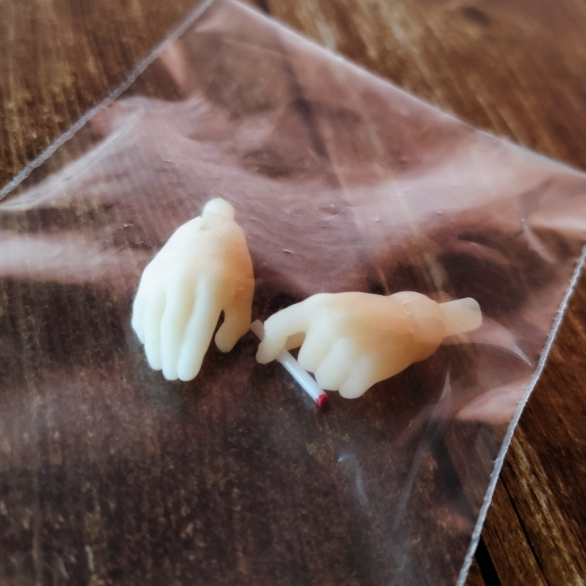 オビツ11用 ハンドパーツ タバコを持つ手 Aタイプ Soylentgreen ソイレントグリーン パーツ 売買されたオークション情報 Yahooの商品情報をアーカイブ公開 オークファン Aucfan Com