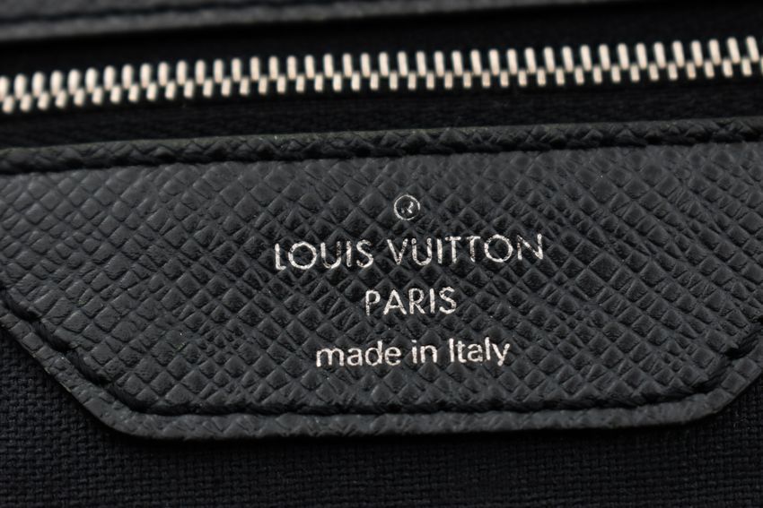□美品□ ルイヴィトン Louis Vuitton タイガ イゴール メンズ