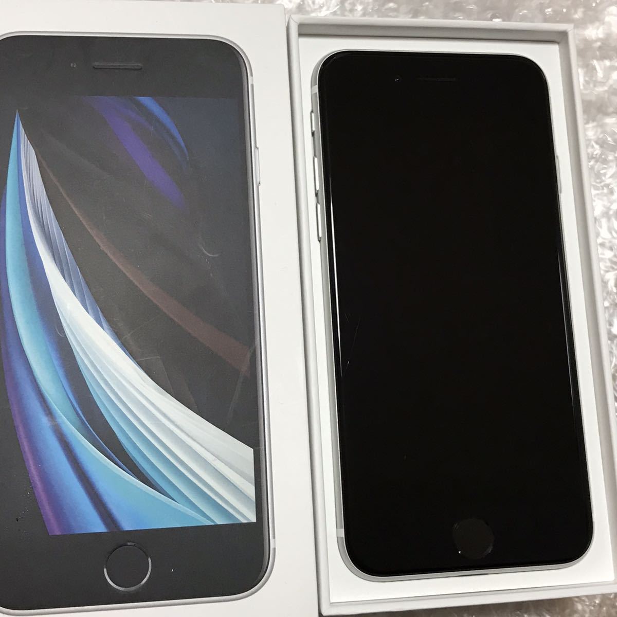 iPhone11 128 ホワイト SIMロック解除