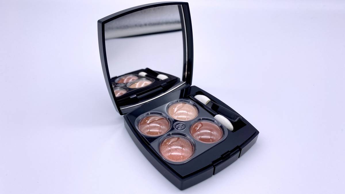 キャトル オンブル レ CHANEL シャネル ニュイ CHANELの人気色