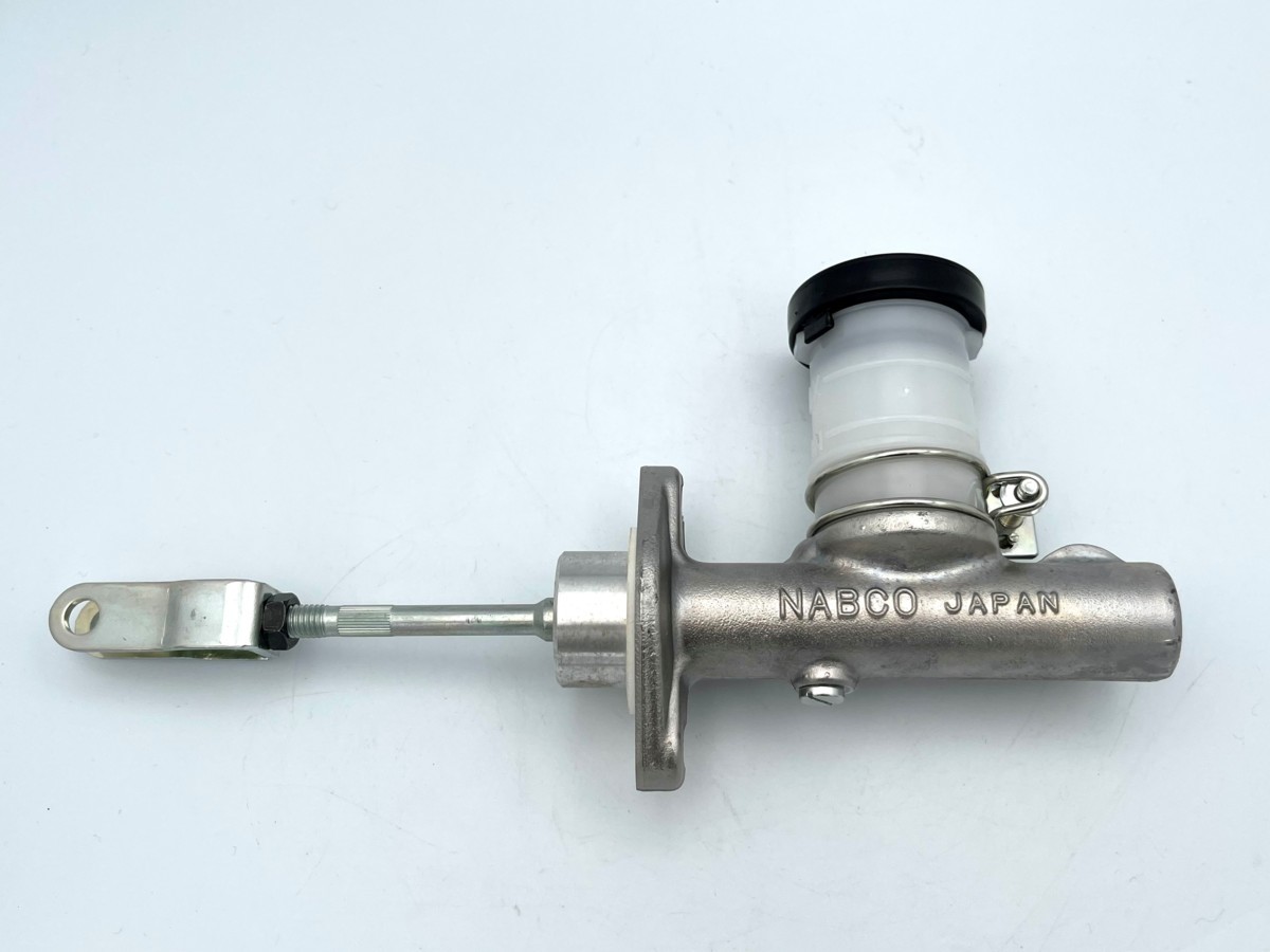 510ブルーバード用新品-クラッチマスターシリンダー*5/8