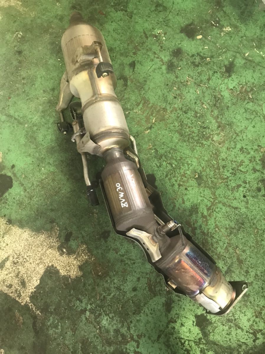 トヨタ プリウス ZVW30 素材用 TB2 GP2 触媒 2ZR-3JM プリウス 触媒