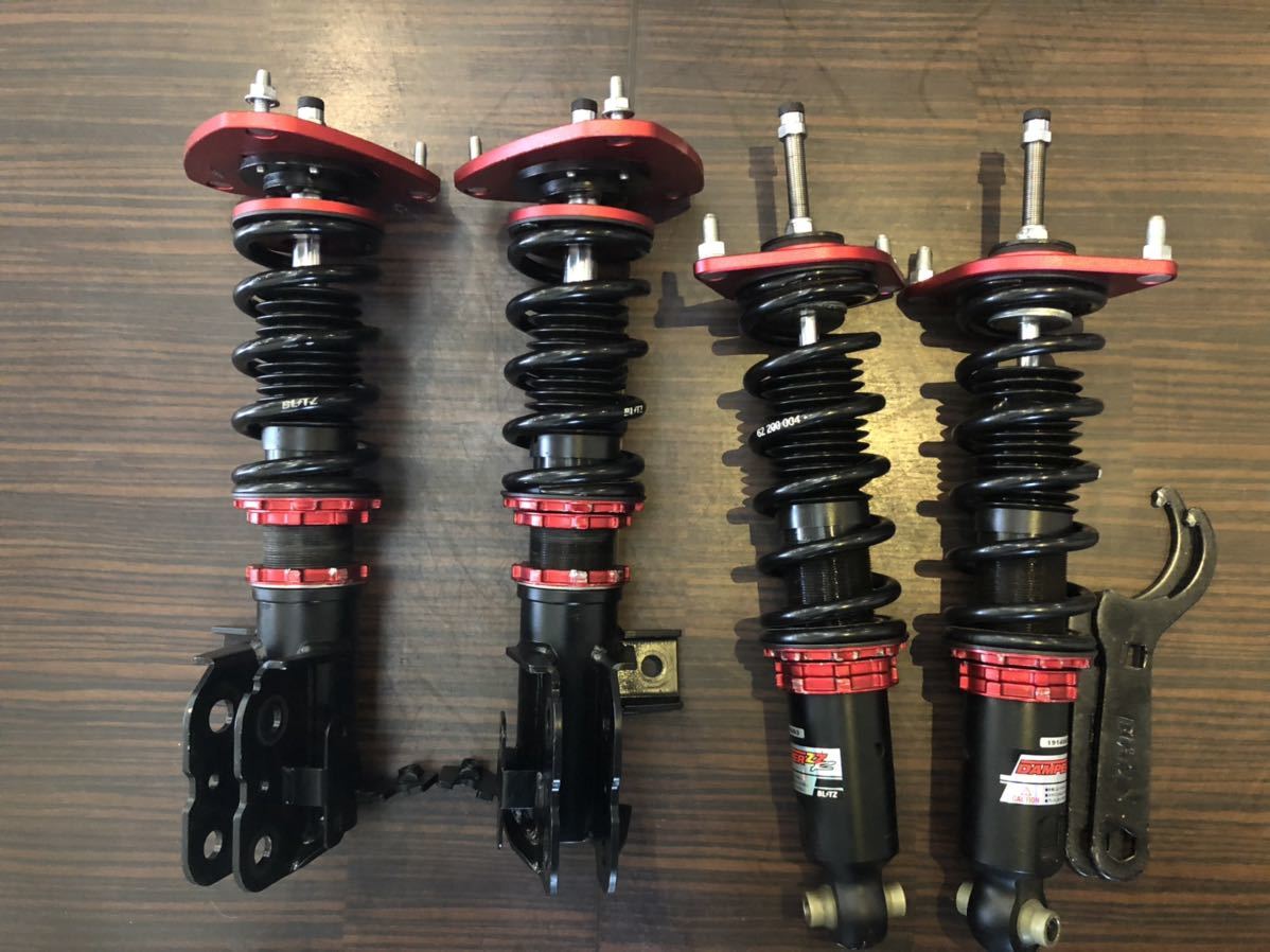BLITZ DAMPER ZZ-Rフルタップ全長式車高調 BRZ 86 ZN6 ZC6 BLITZ