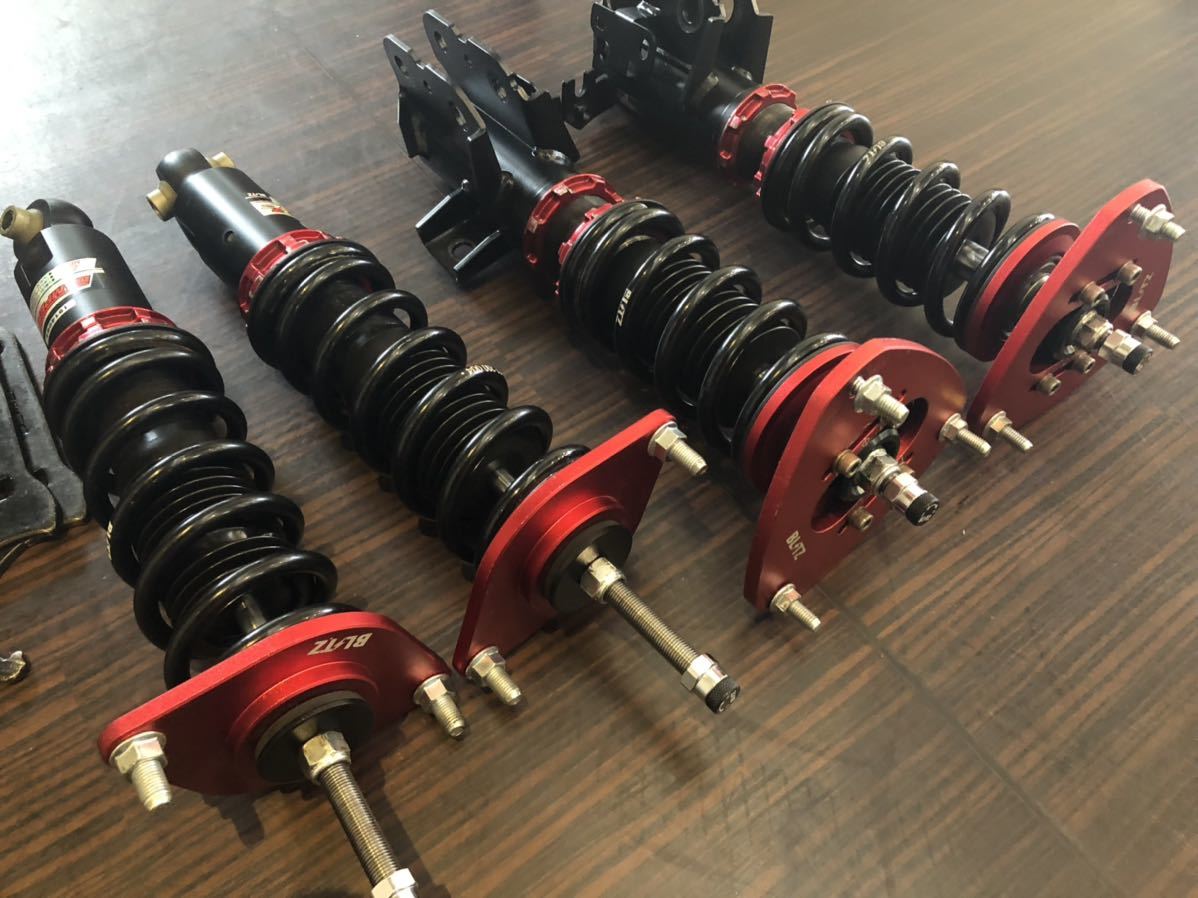 BLITZ DAMPER ZZ-Rフルタップ全長式車高調 BRZ 86 ZN6 ZC6 BLITZ