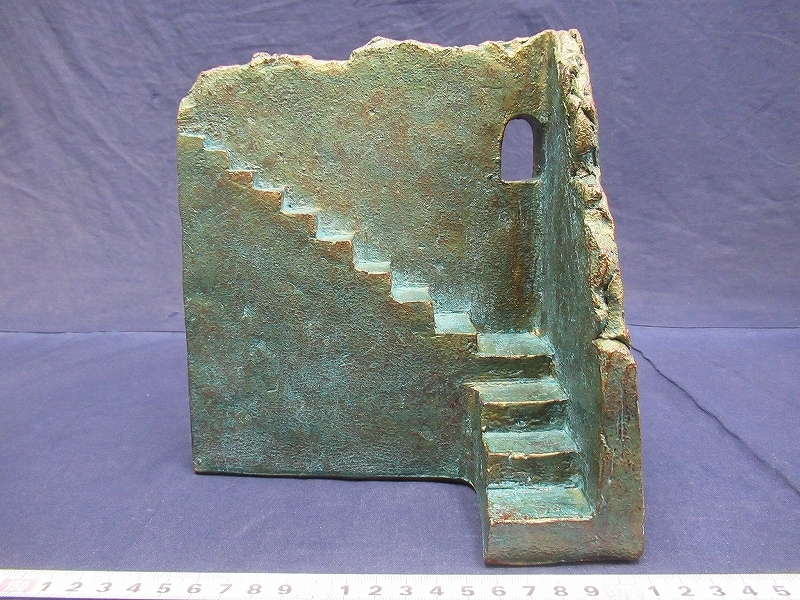 D1700 川上力三 「遠い窓」 陶製 緑釉 オブジェ 置物 飾物