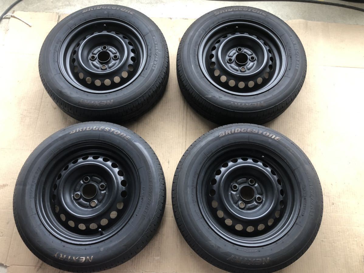 中古タイヤホイールセット 165/70R14 81S 14インチ 14×5.5J +42 4穴 