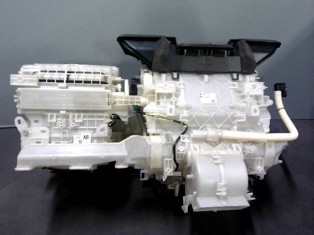 H28年 プリウス DAA-ZVW51 エアコン クーリング ヒーター ユニット ZVW50 ZVW55 Aツーリング 5kurudepa=32494 プリウス H28年 エアコン エアコンコンピューター H29年 ZVW51