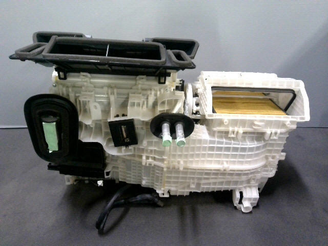 H28年 プリウス DAA-ZVW51 エアコン クーリング ヒーター ユニット ZVW50 ZVW55 Aツーリング 5kurudepa=32494 プリウス H28年 エアコン エアコンコンピューター H29年 ZVW51