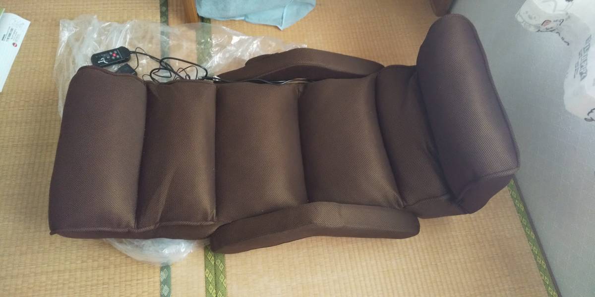 ツカモトエイム ひじ付き マッサージ座いす ヒータ付き スイッチチェア プレミアム7 ショコラブラウン AIM-127(NB) ひじ付き ツカモトエイム マッサージチェア ポルト Qoo10] プレミアム8（肘掛け付き）