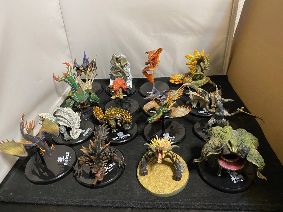 安い，送料無料 モンスターハンター フィギュア 大量 50体以上 まとめて 現状渡し(モンスターハンター)｜売買されたオークション情報、yahooの商品情報をアーカイブ公開 - オークファン モンスターハンター