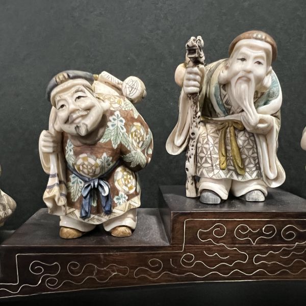 象牙風 七福神 山口銘 唐木台 検) 象牙細工 山口 象牙彫刻 芯彫 時代