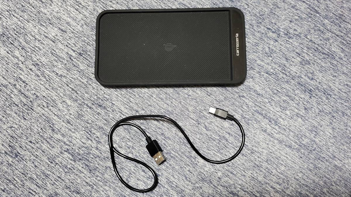 ほぼ未使用 carrozzeria SDA-CP300 ワイヤレス充電器 カロッツェリア